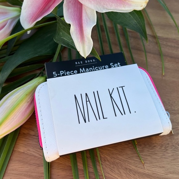 Rae Dunn NEW Manicure Set 5 Piece NAIL KIT White Pink Black - Picture 11 of 11